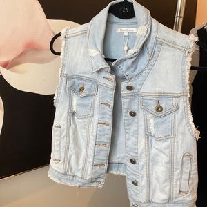 Jean Vest